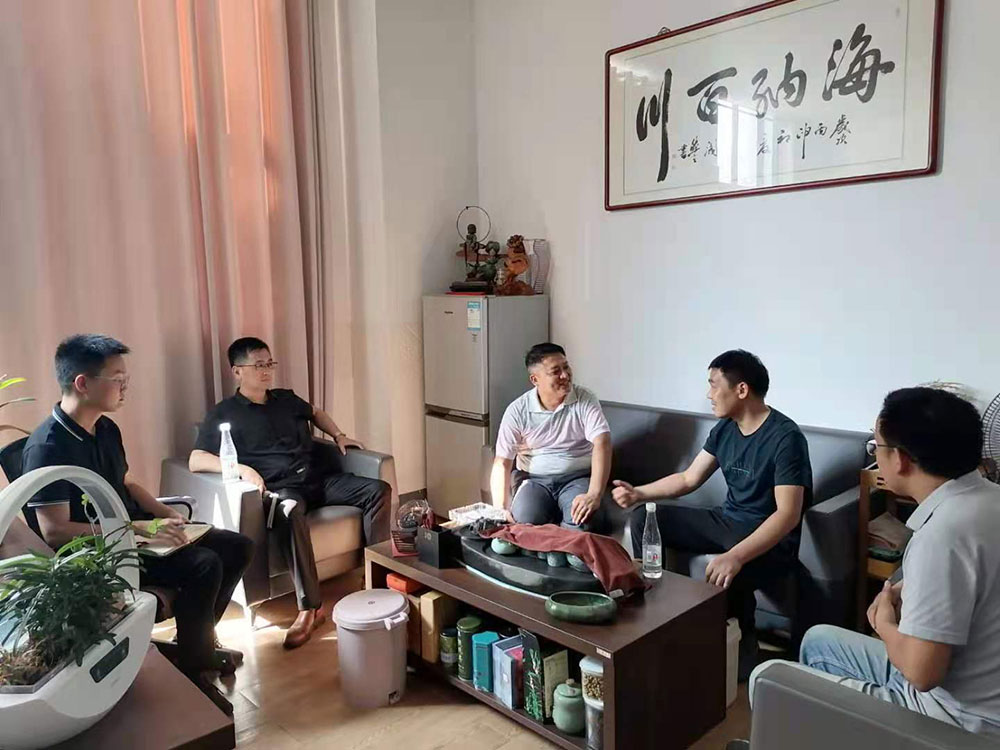 國資運(yùn)營公司走訪九龍園區(qū)企業(yè)，服務(wù)重點(diǎn)項(xiàng)目發(fā)展