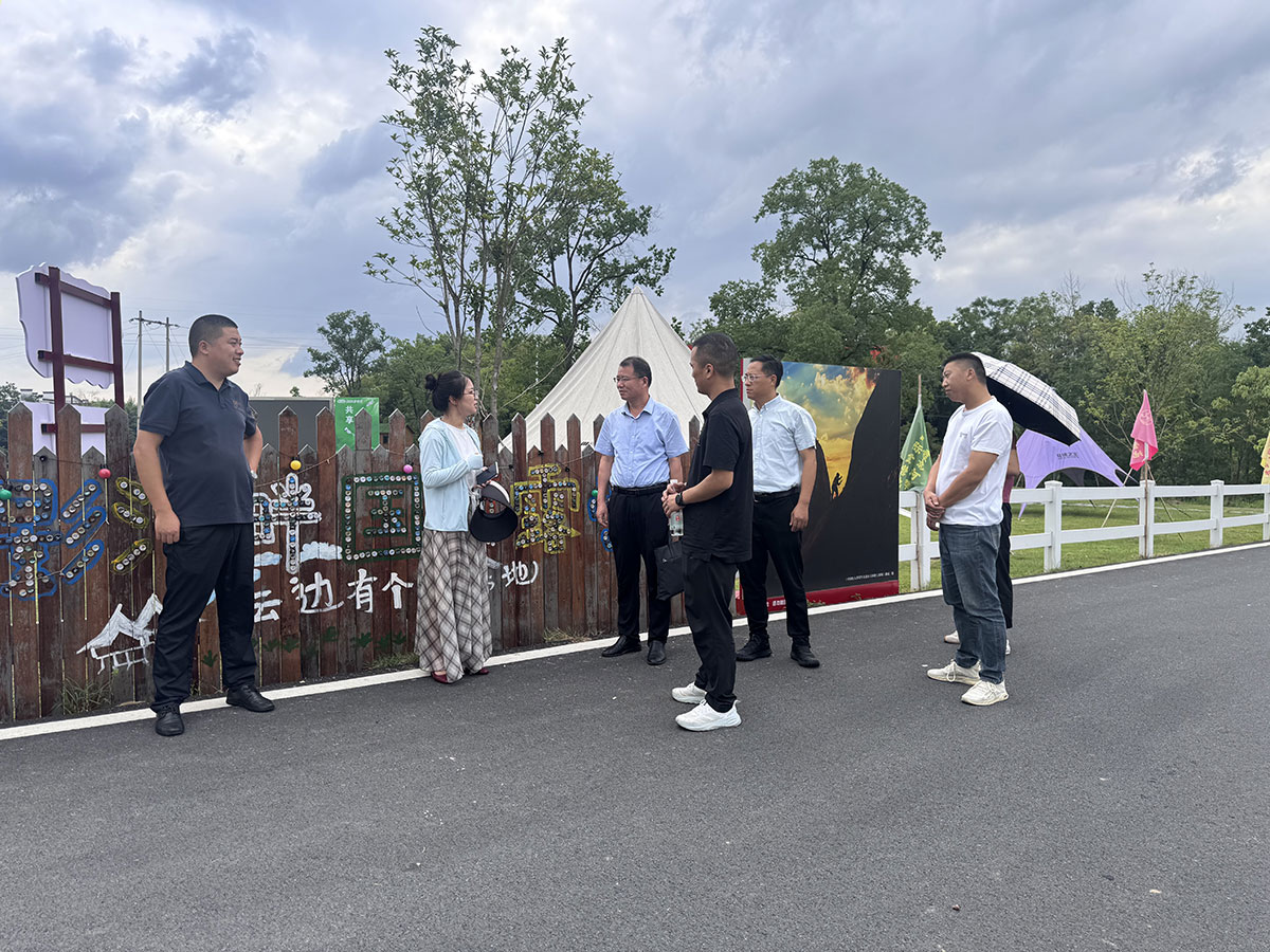 文化為魂，生態(tài)為基——傍霞村鄉(xiāng)村振興特色模式探討
